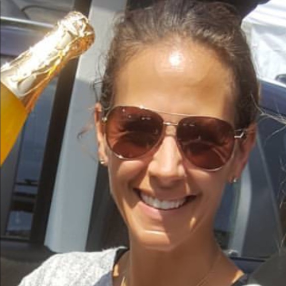 Meet your Posher, Chrissy - Picture 1 of 1